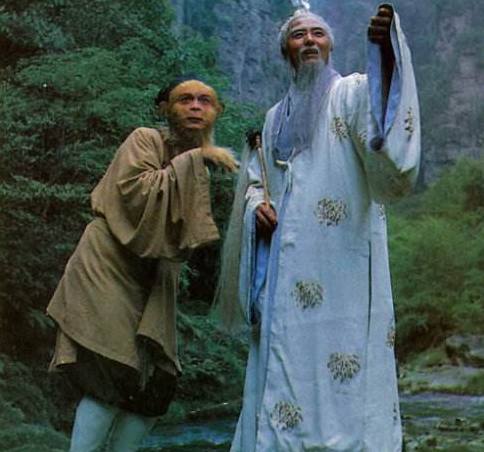 【熊猫体育】
梅州：“市长杯” 足球联赛决赛鸣哨