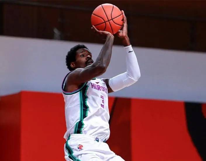 panda sports-
CBA第28轮山东队对阵山西队 吴轲反戈旧主 富兰克林缺阵(图4)